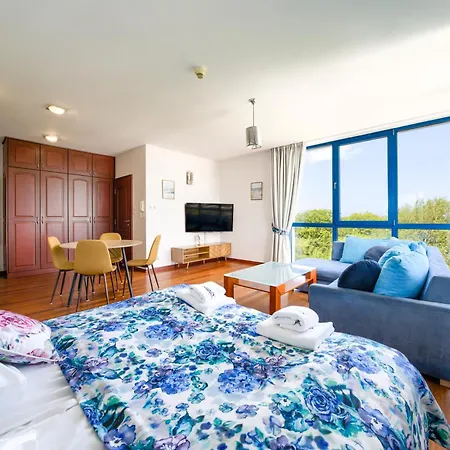 Apartamentyprzymorzu Reymonta Z Widokiem Na Morze Apartment