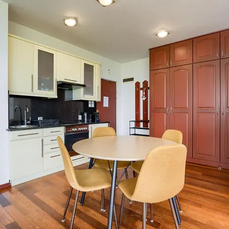 Apartamentyprzymorzu Reymonta Z Widokiem Na Morze 아파트 *